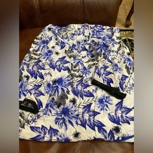 NWOT Blue/Black floral print Kenar Blouse XL